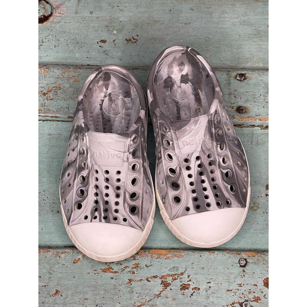 Native Jefferson Shoes Kids Toddler Size 5 Gray Marbled Girls Boys Sneaker